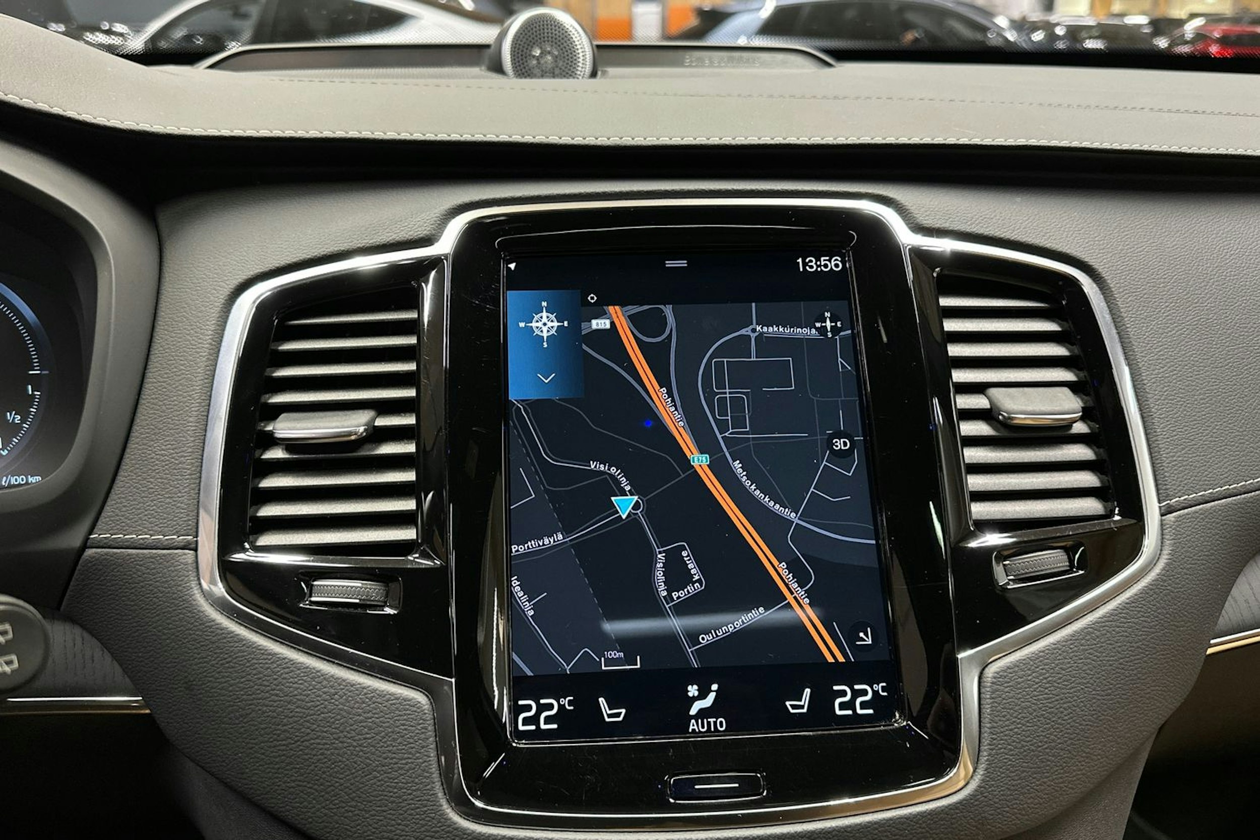 harmaa Volvo XC90 2022 kuva 24.