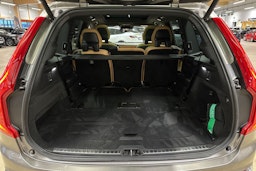 harmaa Volvo XC90 2022 kuva 37.