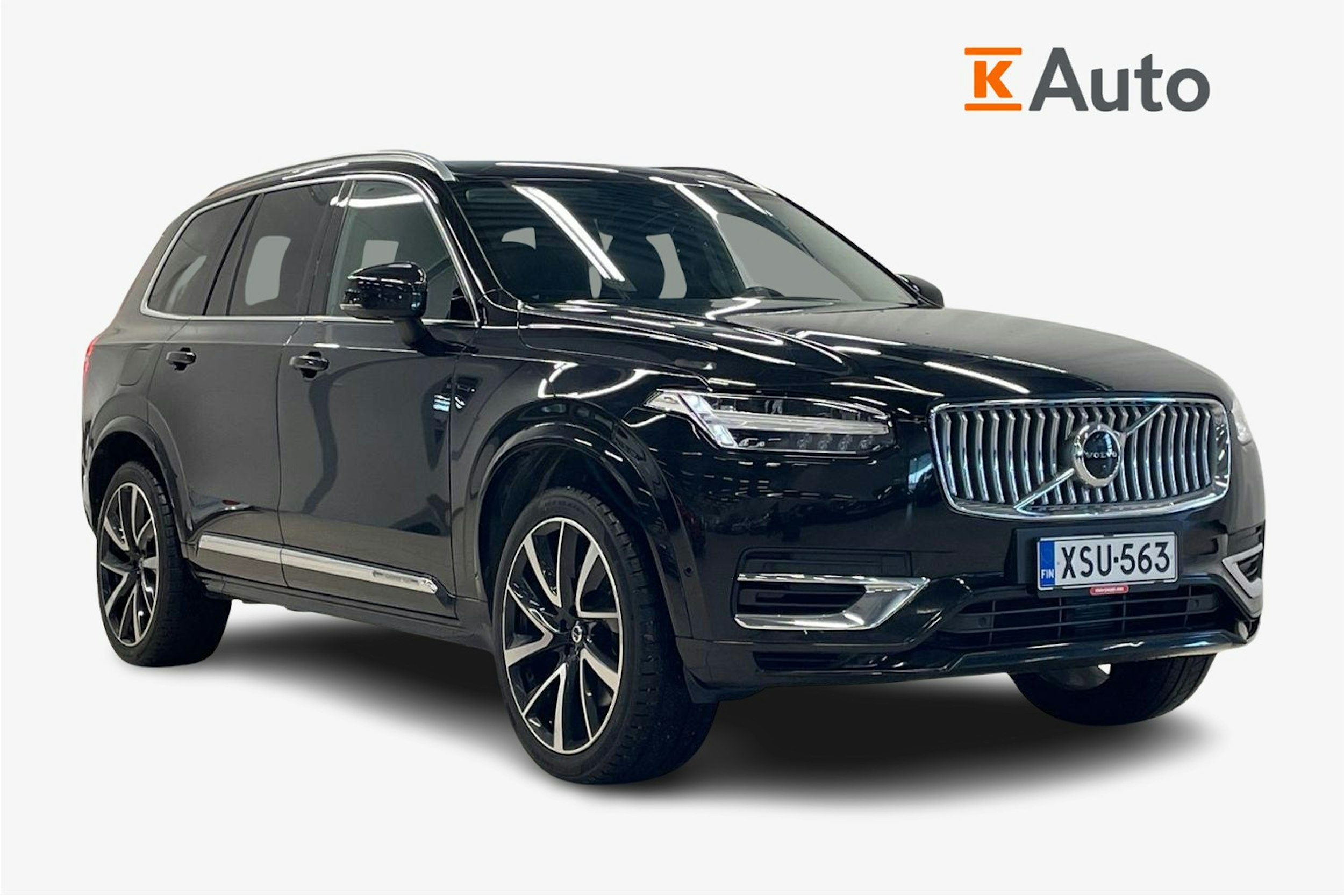 musta Volvo XC90 2021 kuva 1.