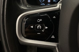 musta Volvo XC90 2021 kuva 14.