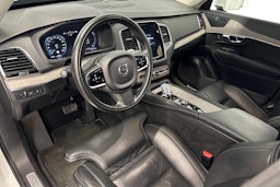 valkoinen Volvo XC90 2021 kuva 7.