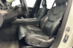 valkoinen Volvo XC90 2021 kuva 11.