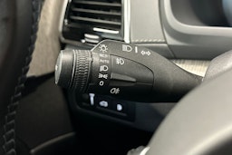 valkoinen Volvo XC90 2021 kuva 17.