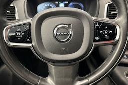 valkoinen Volvo XC90 2021 kuva 18.