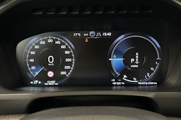 valkoinen Volvo XC90 2021 kuva 20.