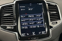 valkoinen Volvo XC90 2021 kuva 27.