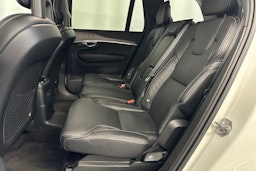 valkoinen Volvo XC90 2021 kuva 31.