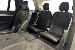 valkoinen Volvo XC90 2021 kuva 34.