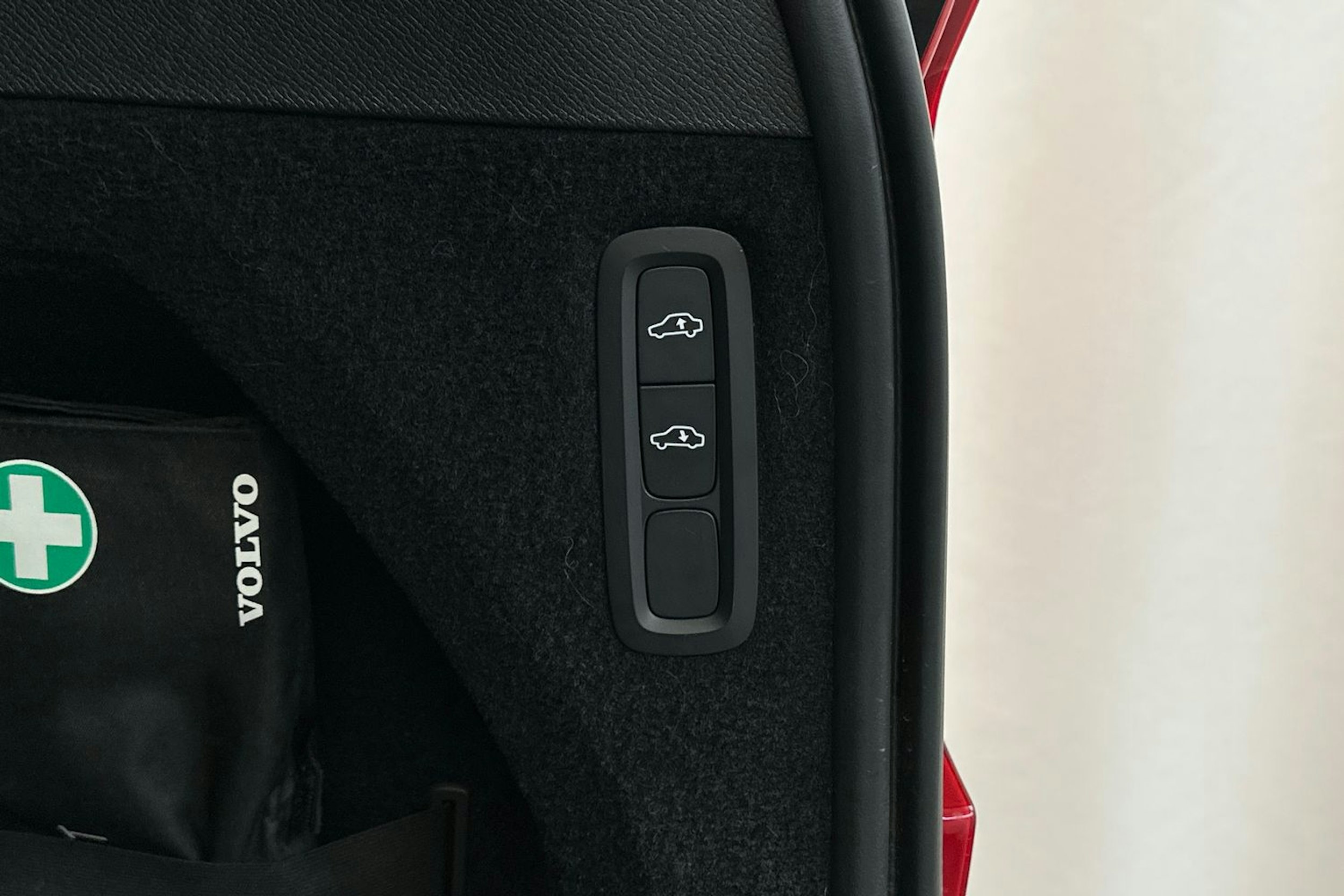 valkoinen Volvo XC90 2021 kuva 38.