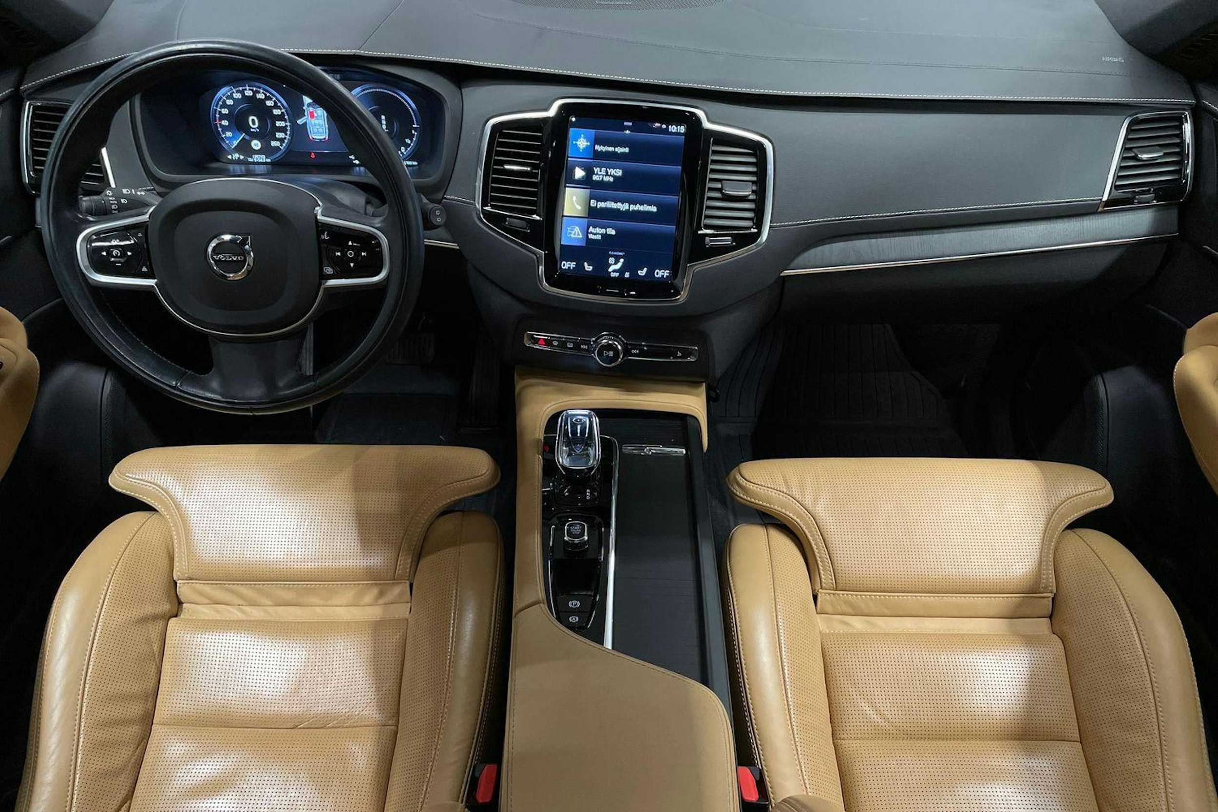 sininen Volvo XC90 2022 kuva 9.