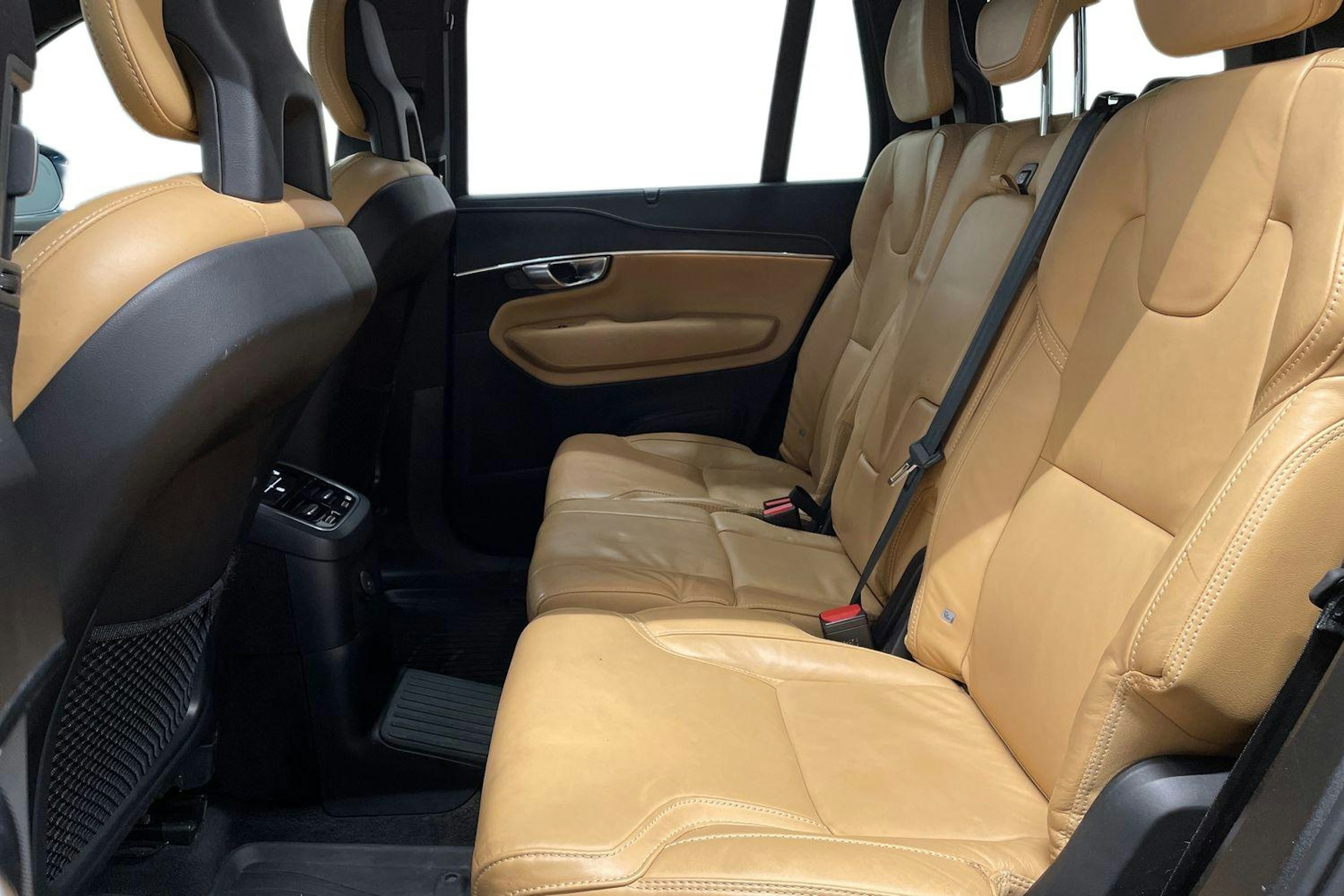 sininen Volvo XC90 2022 kuva 10.