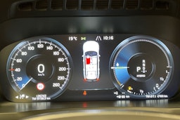 sininen Volvo XC90 2022 kuva 16.