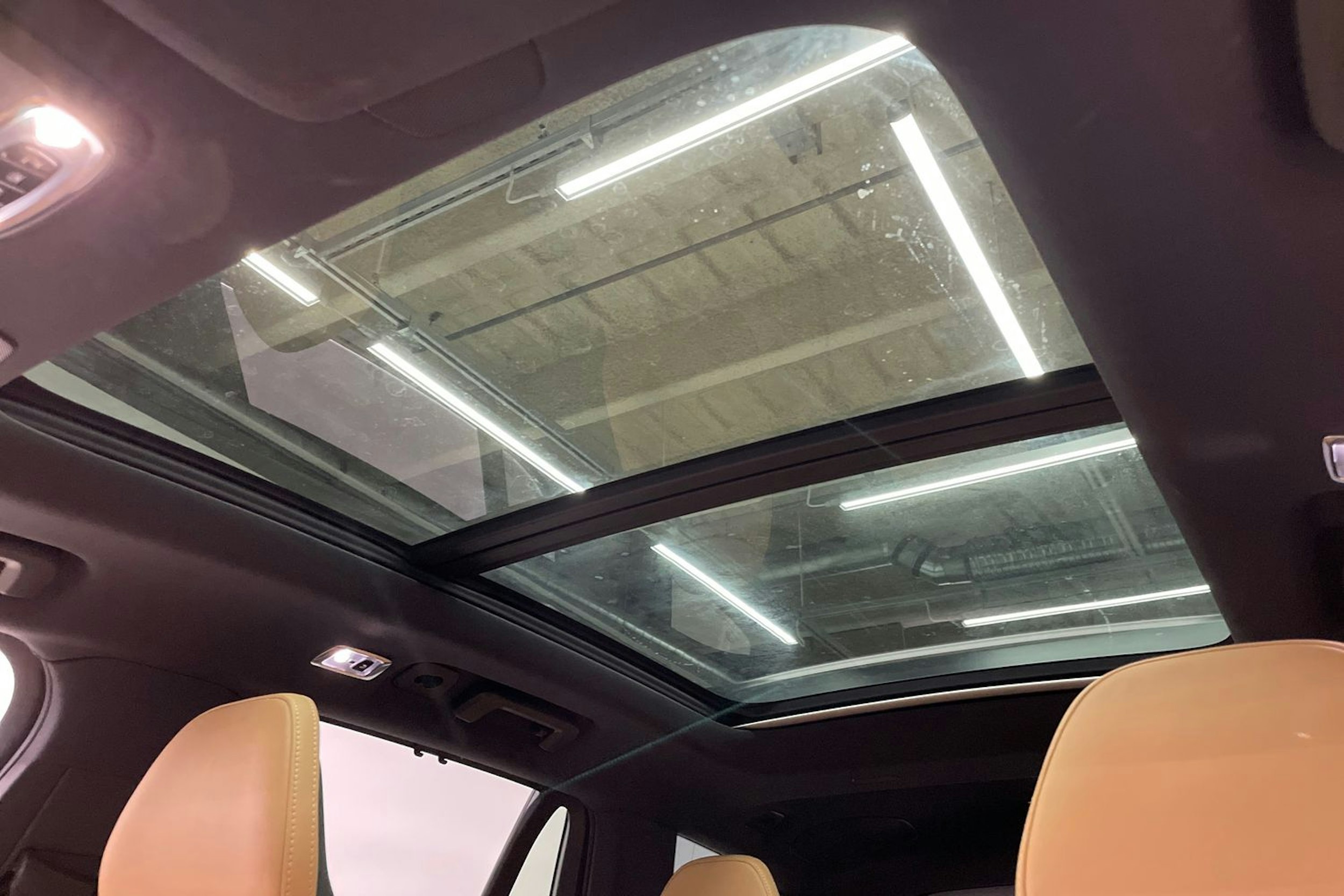 sininen Volvo XC90 2022 kuva 28.