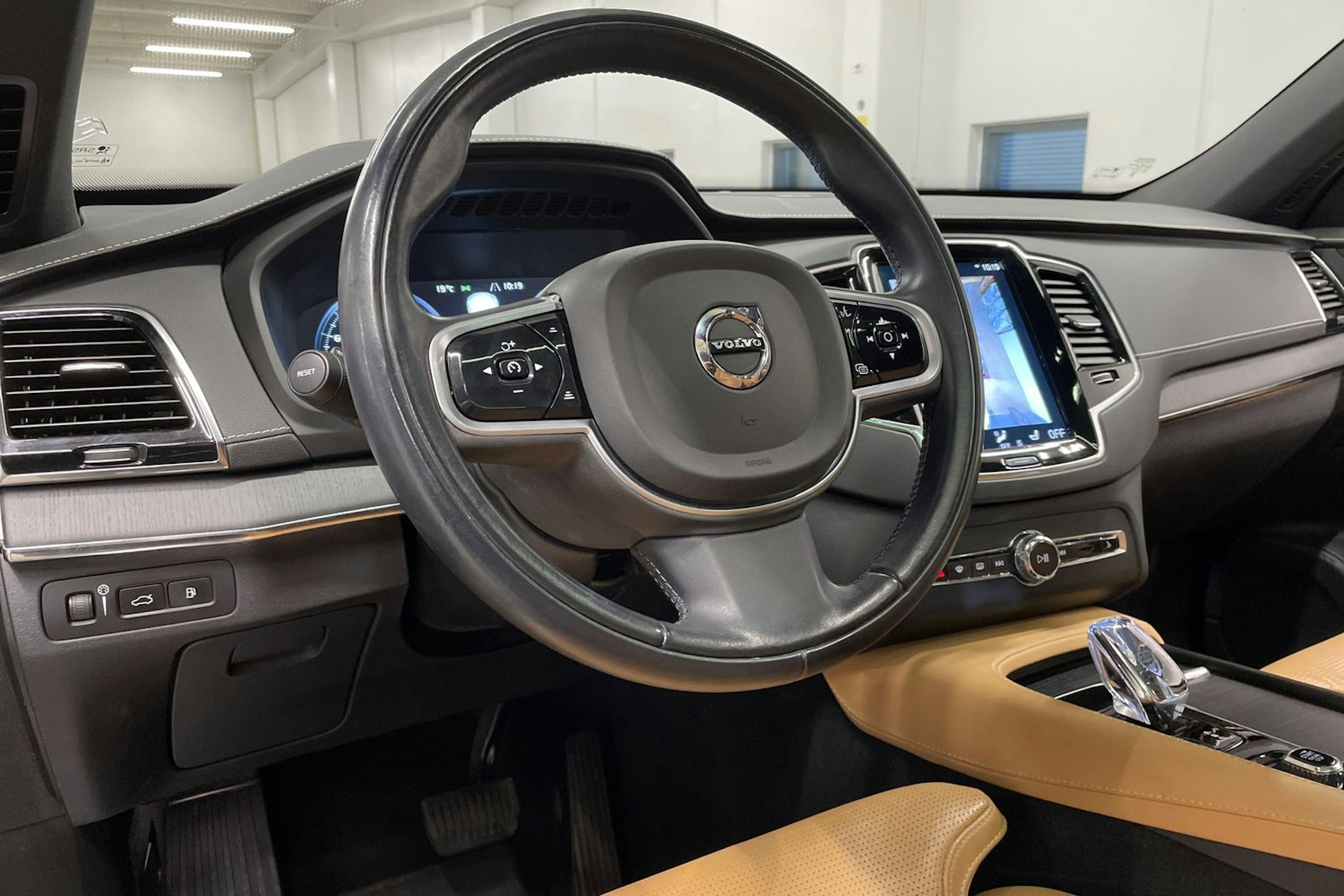 sininen Volvo XC90 2022 kuva 29.