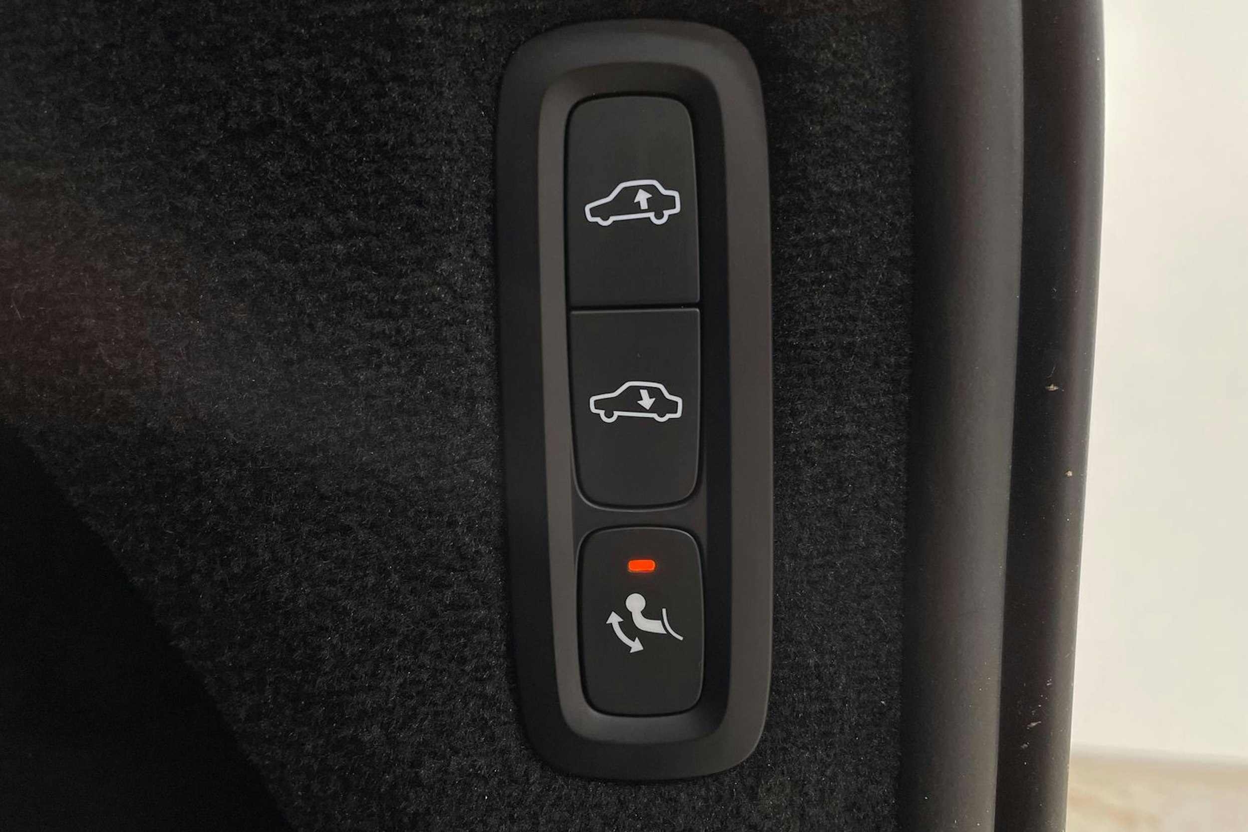 sininen Volvo XC90 2022 kuva 33.