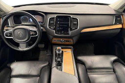 harmaa Volvo XC90 2022 kuva 9.