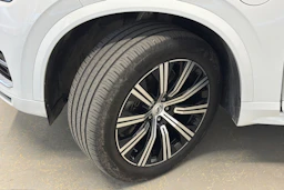 harmaa Volvo XC90 2022 kuva 13.