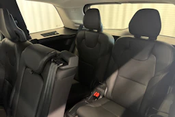 harmaa Volvo XC90 2022 kuva 23.
