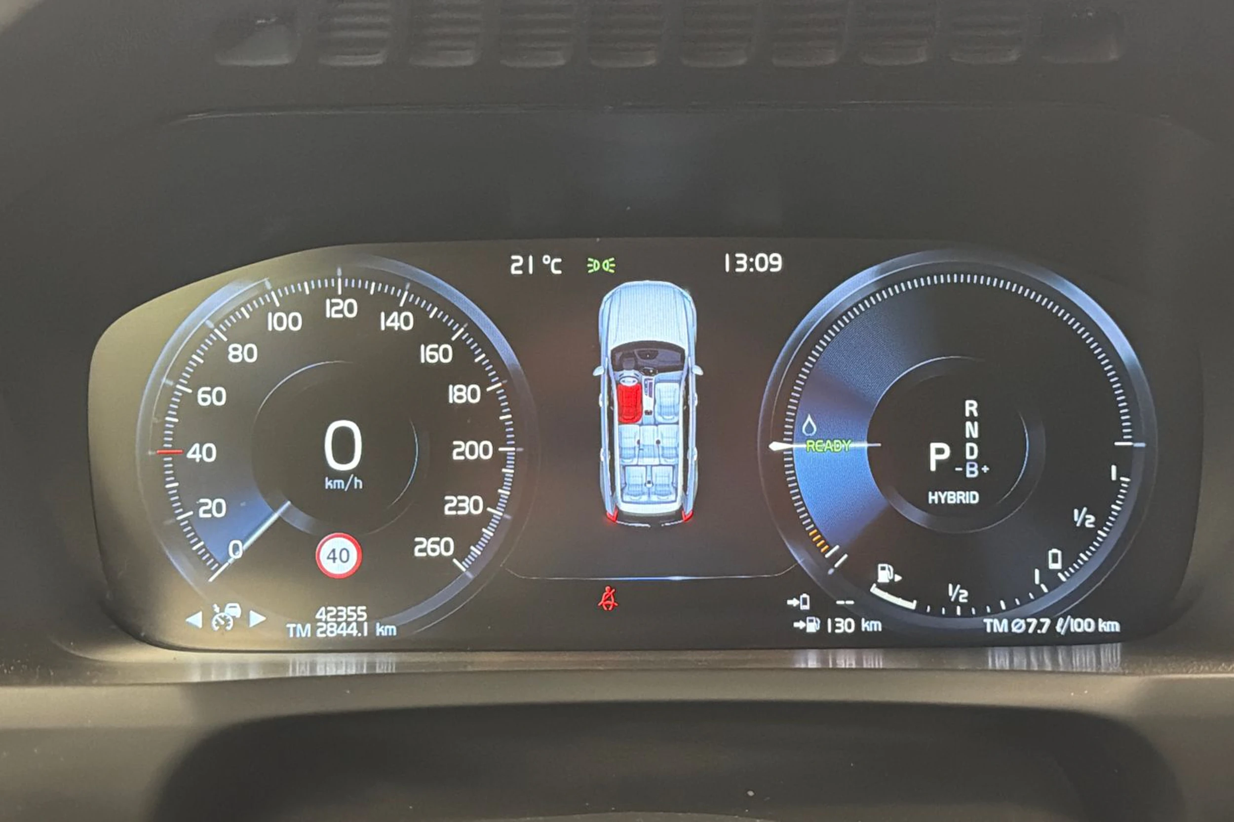 harmaa Volvo XC90 2022 kuva 28.