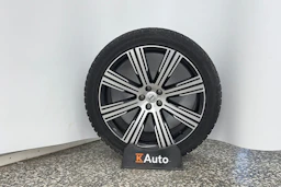 Harmaa Volvo XC90 2022 kuva 12.