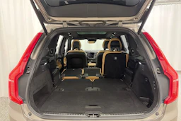 Harmaa Volvo XC90 2022 kuva 14.