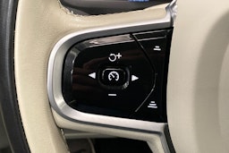Harmaa Volvo XC90 2022 kuva 14.