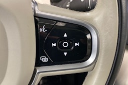 Harmaa Volvo XC90 2022 kuva 15.