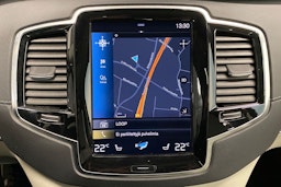 Harmaa Volvo XC90 2022 kuva 18.