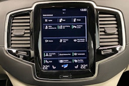Harmaa Volvo XC90 2022 kuva 19.