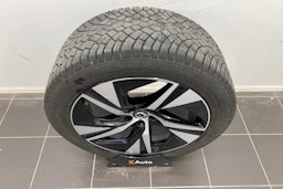 Harmaa Volvo XC90 2022 kuva 29.