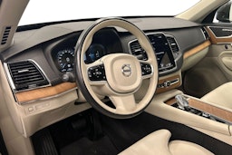 harmaa Volvo XC90 2022 kuva 7.