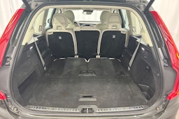harmaa Volvo XC90 2022 kuva 16.