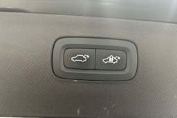 harmaa Volvo XC90 2022 kuva 17.