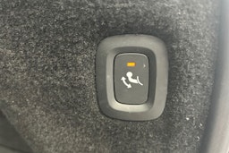 harmaa Volvo XC90 2022 kuva 18.