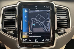 harmaa Volvo XC90 2022 kuva 27.