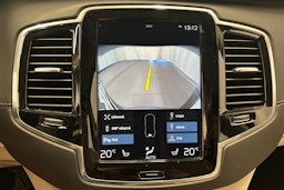 harmaa Volvo XC90 2022 kuva 28.