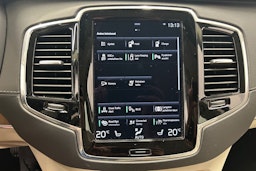 harmaa Volvo XC90 2022 kuva 29.