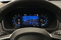 musta Volvo XC90 2023 kuva 17.