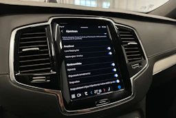 met. harmaa Volvo XC90 2023 kuva 17.