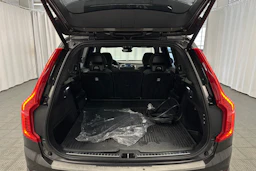 met. harmaa Volvo XC90 2023 kuva 28.