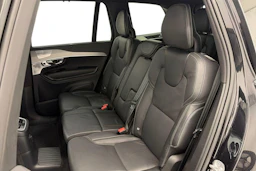 Musta Volvo XC90 2023 kuva 8.