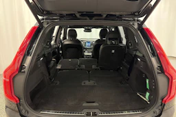 Musta Volvo XC90 2023 kuva 13.