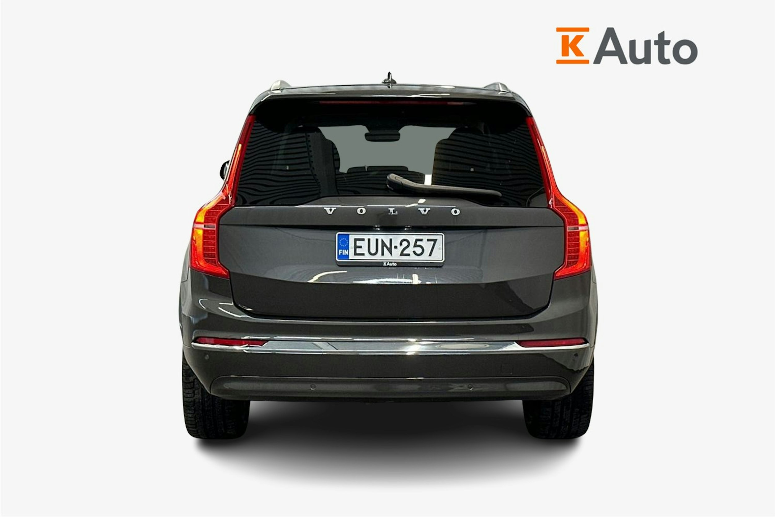 harmaa Volvo XC90 2023 kuva 3.