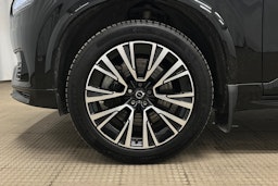 musta Volvo XC90 2023 kuva 11.