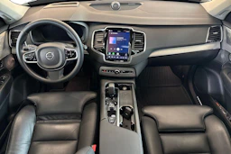 Musta Volvo XC90 2023 kuva 7.