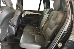 Musta Volvo XC90 2023 kuva 8.
