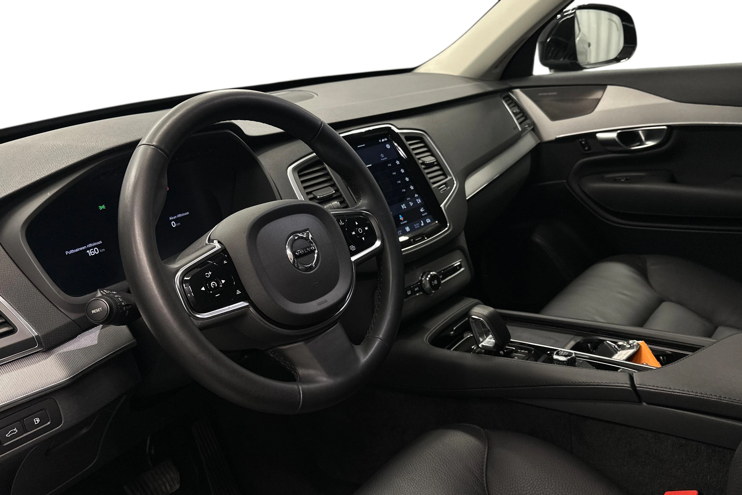 musta Volvo XC90 2024 kuva 6.