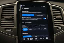 musta Volvo XC90 2024 kuva 23.