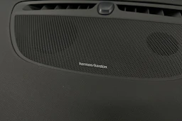 musta Volvo XC90 2024 kuva 35.