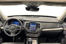 valkoinen Volvo XC90 2024 kuva 7.